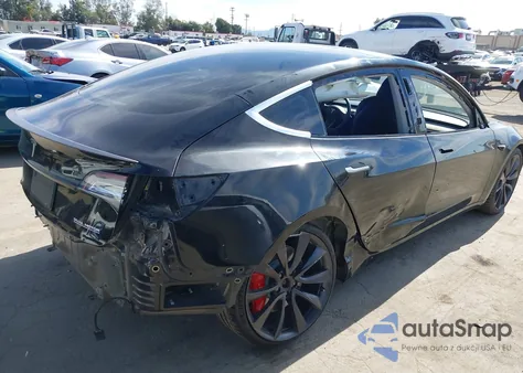 2020 Tesla Model 3 Performance Dual Motor All-Wheel Drive z USA, uszkodzony, nr VIN 5YJ3E1EC4LF646753